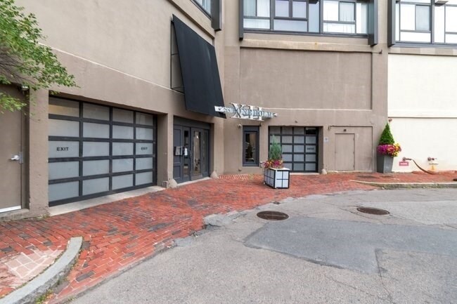 Photo - 12 Stoneholm Street Unit 616