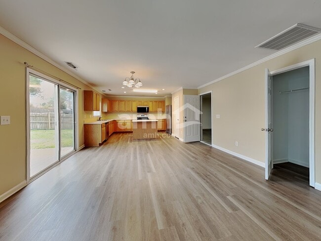 Building Photo - 342 Ashdale Dr