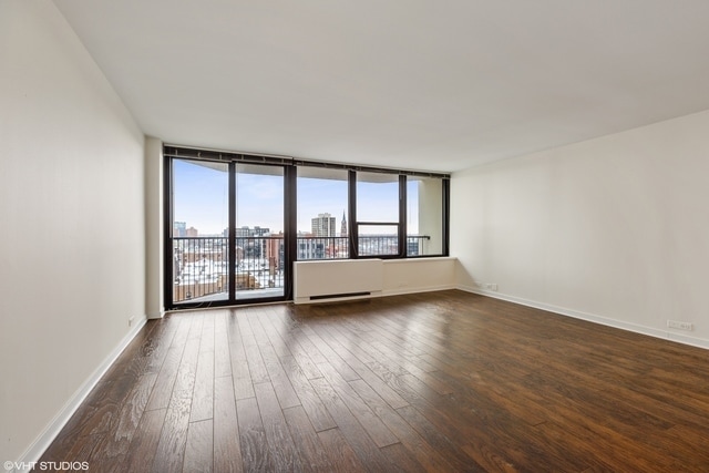 Building Photo - 1560 N Sandburg Terrace