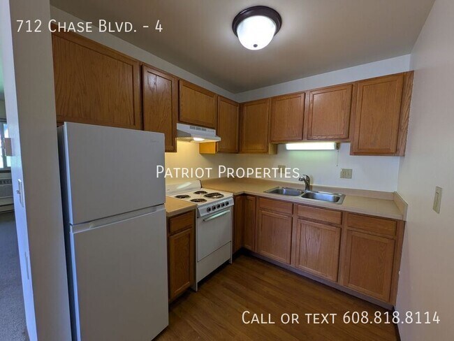 Foto del edificio - 712 Chase Blvd