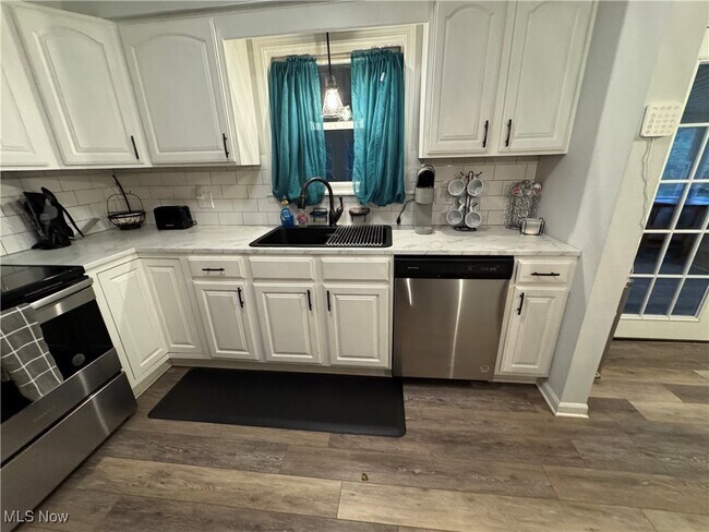 Foto del edificio - 2713 Smith Rd