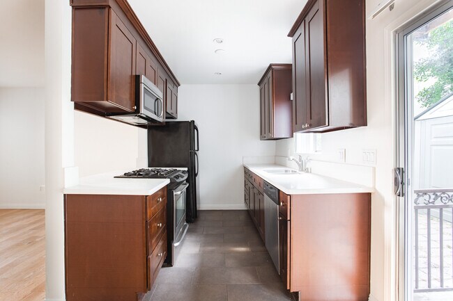 ¡cocina - Newly renovated upper unit in quiet neighb...