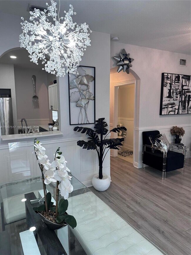 Foto del edificio - 10577 NW 56th Pl