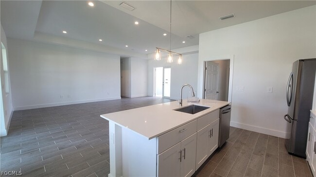 Foto del edificio - 424 SW 28th Ave