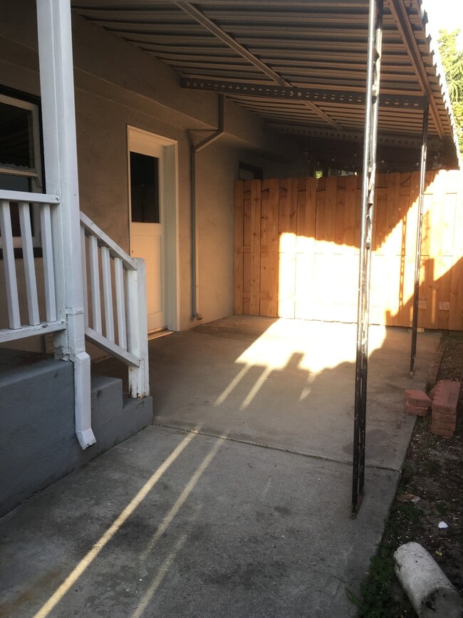 Building Photo - 500 Fortuna Ave