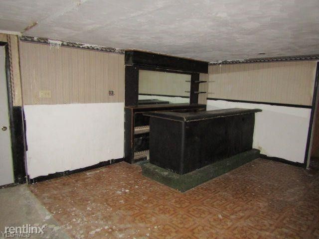 Building Photo - 618 Whitley St