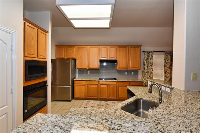 Foto del edificio - 527 Buckingham Ct