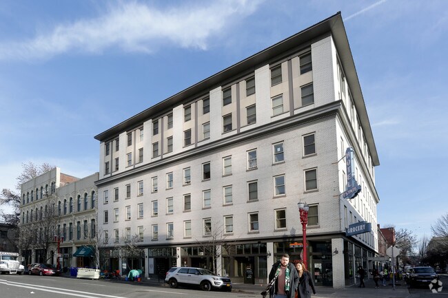 Foto del edificio - Estate Hotel