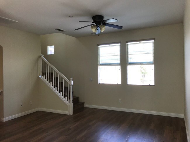 Building Photo - 1 br, 1.5 bath House - 6982 VINING ST