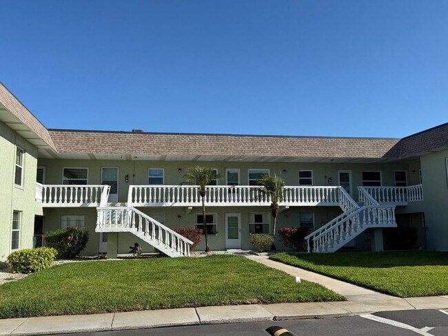 Foto del edificio - 1250 S Pinellas Ave