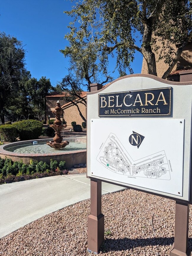 Building Photo - FABULOUS LOCATION*PRIVATE END-UNIT*IN THE ...