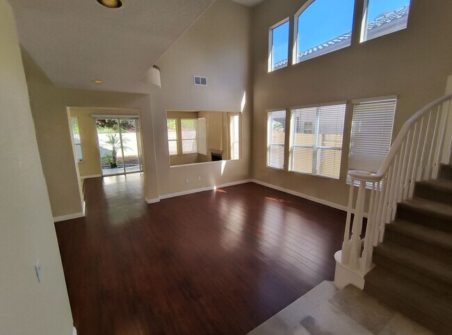 Foto del edificio - Beautiful 4BR Home In Carmel Valley