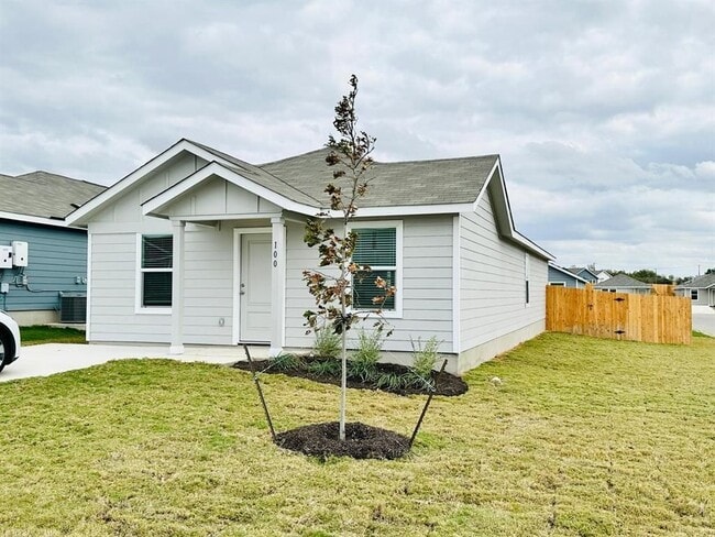 Foto del edificio - 100 Louisa Ln