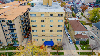 Building Photo - 314 Lathrop Ave