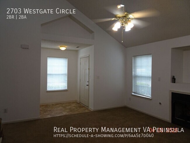 Foto del edificio - 2703 Westgate Cir