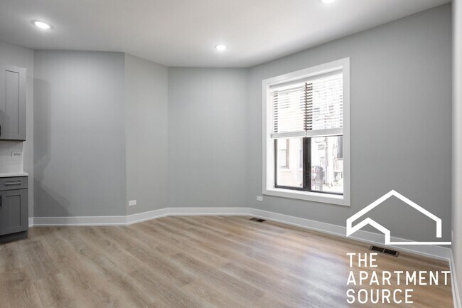 Foto del edificio - 438 W Belden Ave