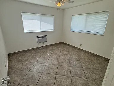 Building Photo - 4956 Viceroy St