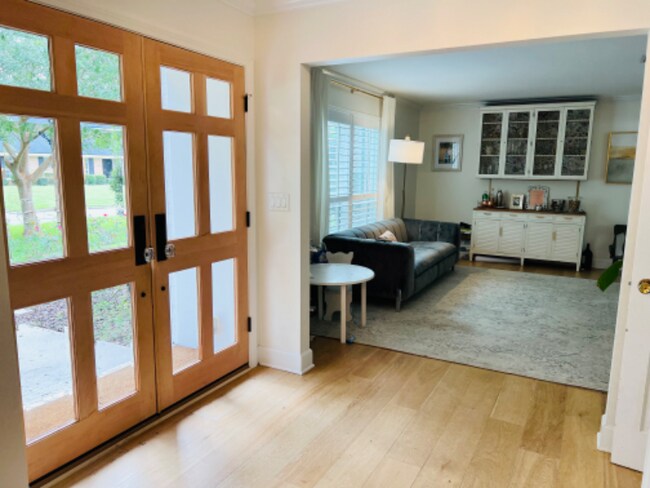 Foto del edificio - 4613 Baden Ln