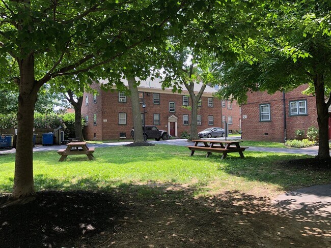 Foto del edificio - 732 North Terrace