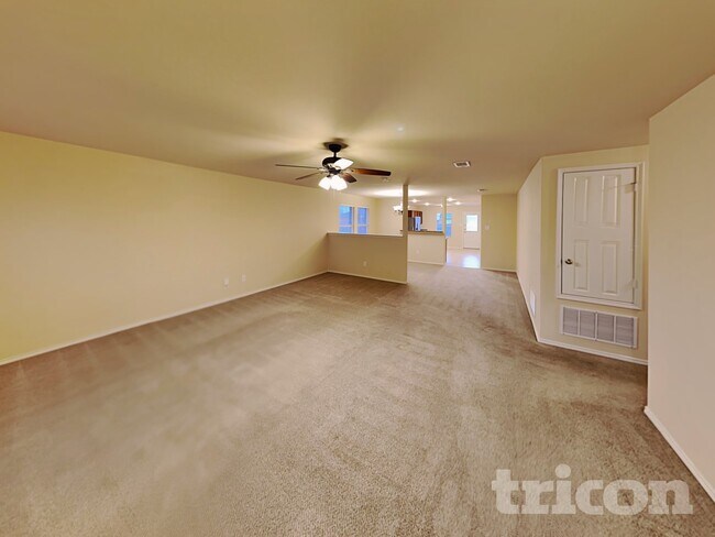 Building Photo - 1248 Collett St