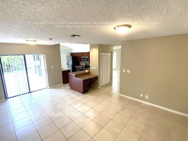 Foto del edificio - 7195 NW 5th Ave