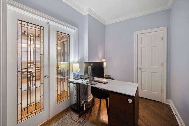 Foto del edificio - 1432 W Diversey Pkwy