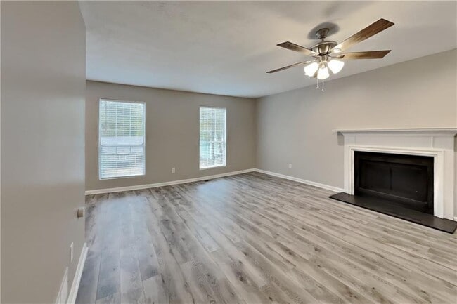 Building Photo - 5105 N Bridges Dr