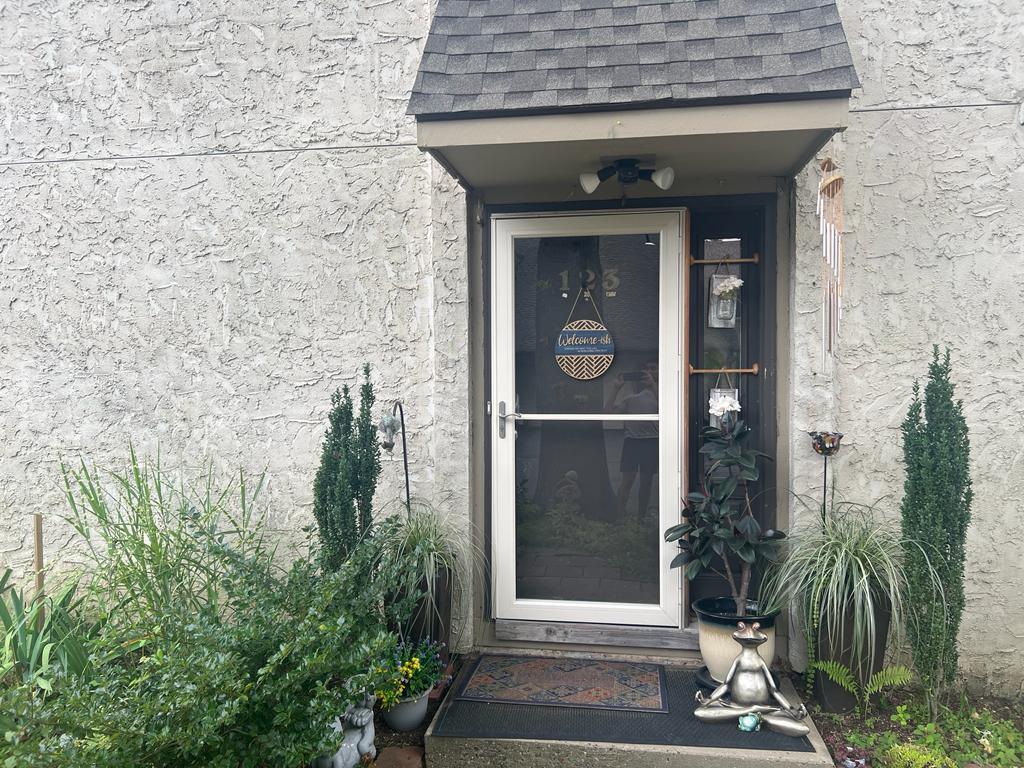 123 Thoreau Dr, Plainsboro, NJ 08536 Townhome Rentals in Plainsboro NJ