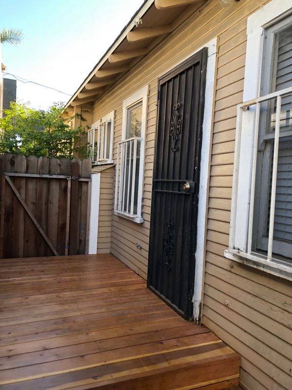 Building Photo - 426 W Cereza Way