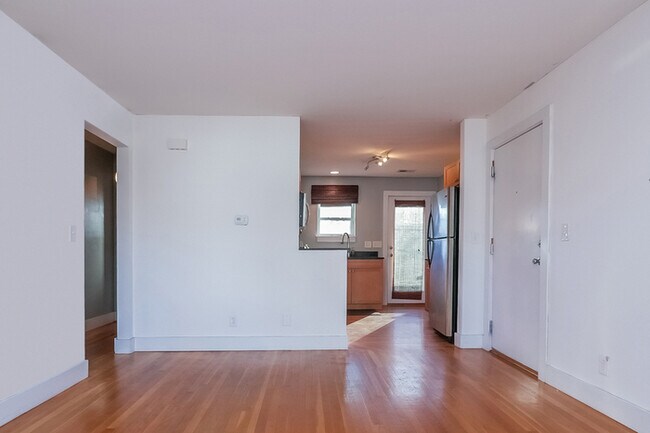Foto del edificio - 2023 Oakview Rd SE