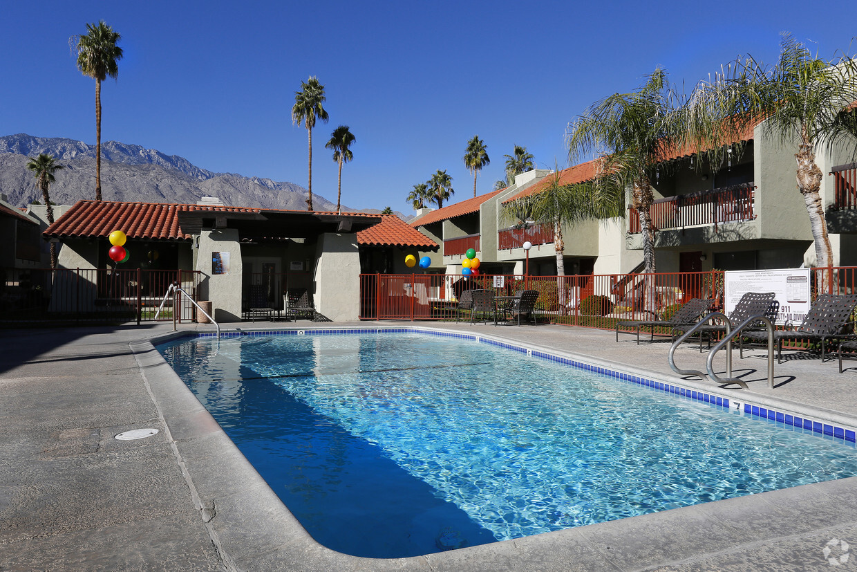 Primary Photo - Sage Courtyard