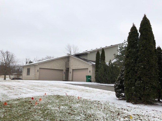 Building Photo - 13815 S Janas Pkwy