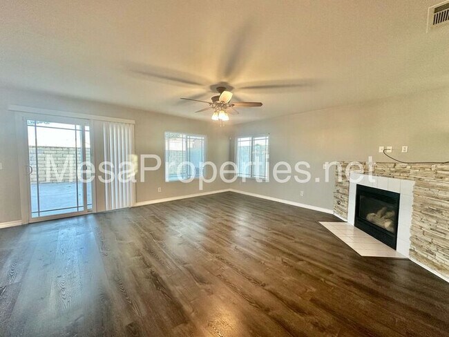 Foto del edificio - 14747 Carter Rd