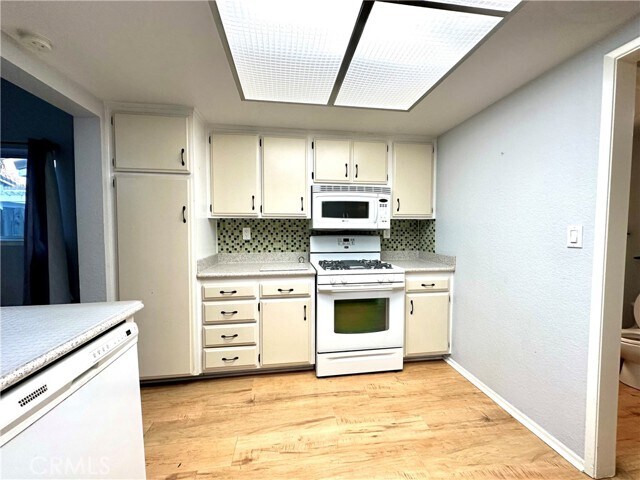 Building Photo - 6752 Bradford Ct