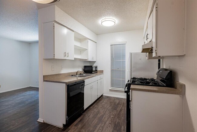 Foto del edificio - 3121 Speedway St