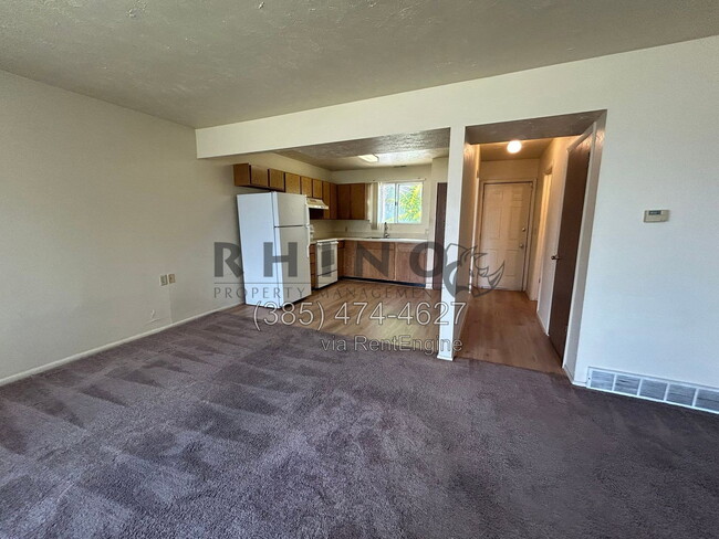 Building Photo - 463 N 1465 W