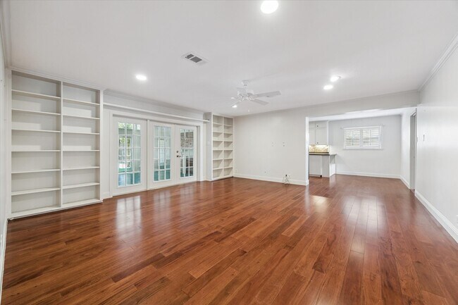 Foto del edificio - 7215 Alderney Dr