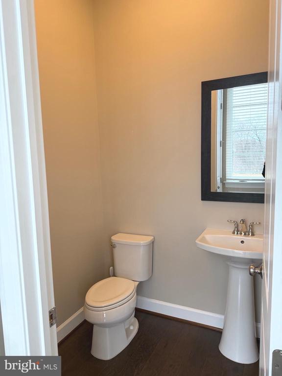 Building Photo - 20396 Roslindale Dr