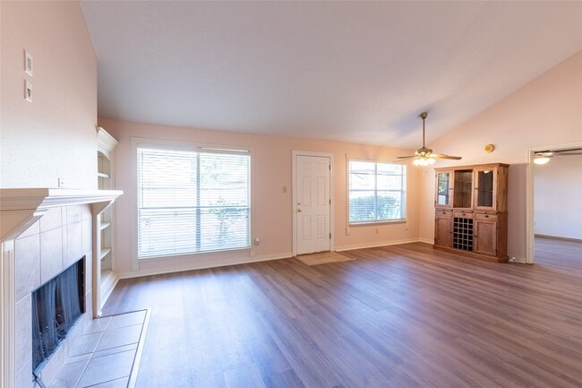Foto del edificio - 21507 Fir Creek Ln