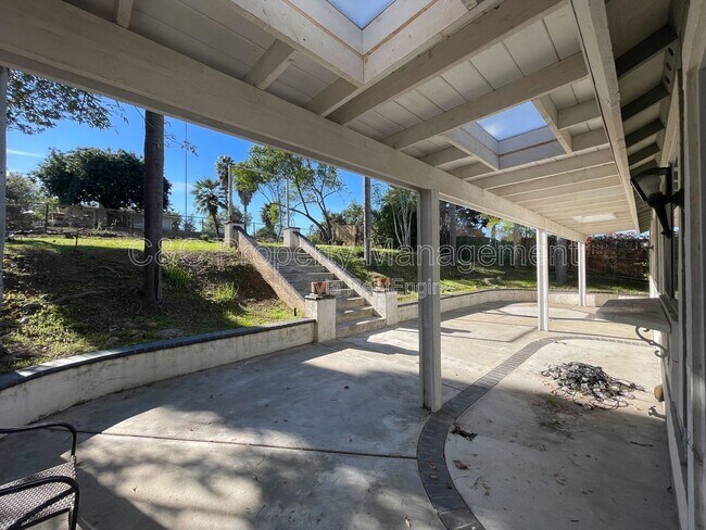 Foto del edificio - 851 Fulton Rd