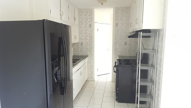Foto del edificio - 1633 W Thome Ave