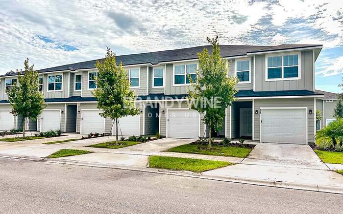 Primary Photo - NEW LOWER RENTAL RATE LEASING SPECIAL : Re...