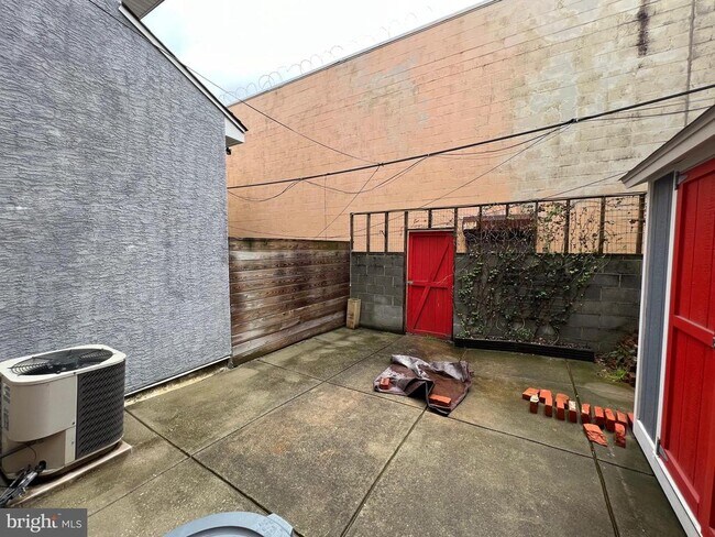 Foto del edificio - 1007 S Chadwick St