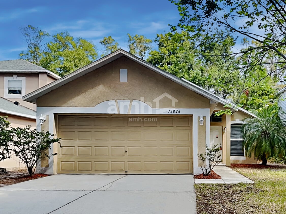 Foto principal - 13826 Gentle Woods Ave
