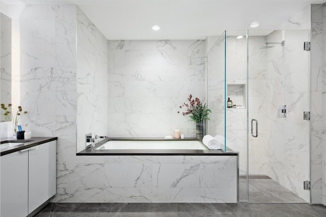 Building Photo - 152 East 87th Street