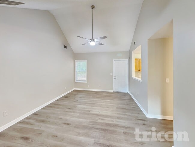 Building Photo - 535 Brentwood Blvd