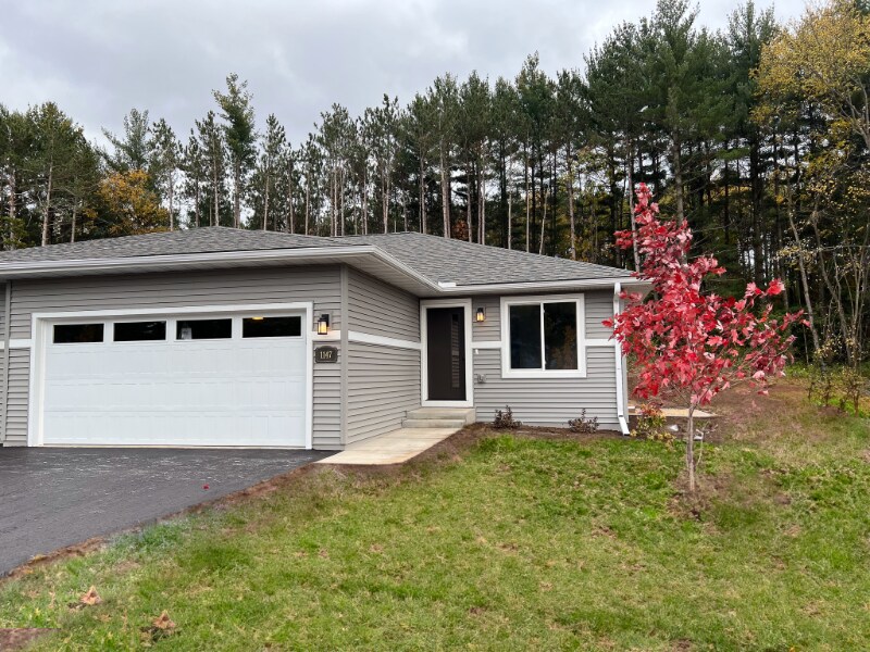 Primary Photo - 1147 Juniper Pl