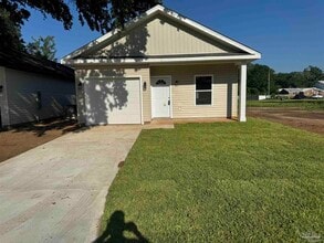 Building Photo - 8597 Walnut Ave