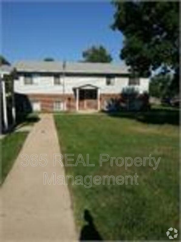 Building Photo - 212 14th St