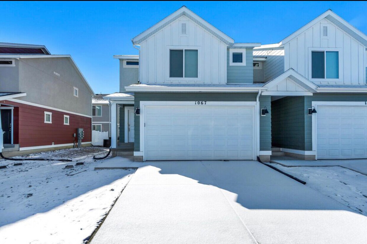 1067 E Dory Boat Rd, Saratoga Springs, UT 84045 Townhome Rentals in